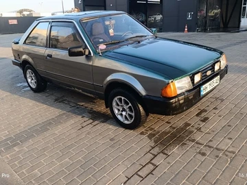 Авто Ford Escort 1982 № 8646250