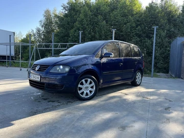Авто Volkswagen Touran 2003 № 8646305
