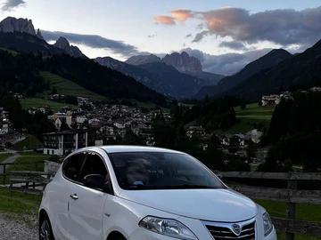Авто Lancia Ypsilon 2012 № 8646478