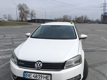 Авто Volkswagen Passat Variant 2011 № 8646529