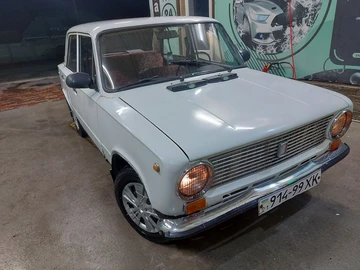 Авто ВАЗ 2113 1983 № 8646561