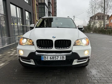 Авто BMW X5 2010 № 8646576
