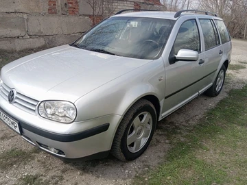 Авто Volkswagen Golf 2002 № 8646725