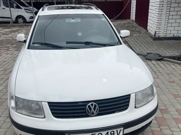 Авто Volkswagen Passat Variant 2000 № 8646772