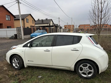 Авто Nissan Leaf 2012 № 8646816