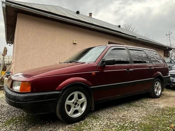 Авто Volkswagen Passat Variant 1991 № 8647531