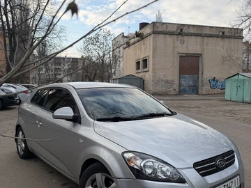 Авто KIA Cee X27 D 2008 № 8647720
