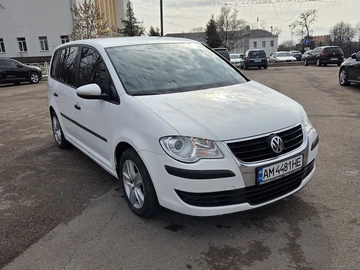 Авто Volkswagen Touran 2009 № 8647838