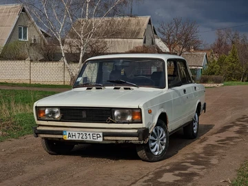 Авто ВАЗ 2105 1989 № 8647869