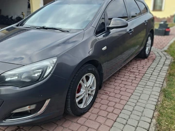 Авто Opel Astra 2013 № 8648144