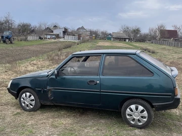 Авто ЗАЗ 1102 2001 № 8648195