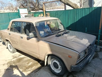 Авто ВАЗ 2107 1988 № 8648426