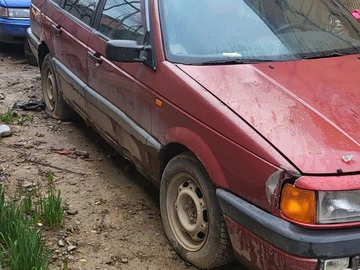 Авто Volkswagen Passat Hatchback 1990 № 8648436