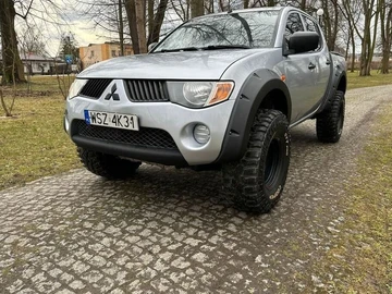Авто Mitsubishi L 200 2007 № 8648452