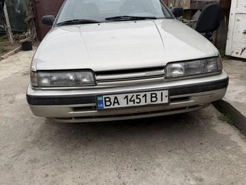 Авто Mazda 626 1990 № 8648435