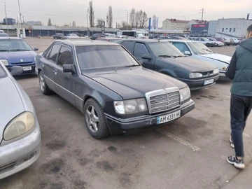 Авто Mercedes 230 1994 № 8648640