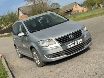 Авто Volkswagen Touran 2008 № 8648667