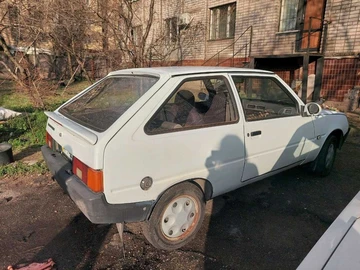 Авто ЗАЗ 1102 2000 № 8648973