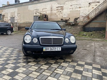 Авто Mercedes 230 1996 № 8649177