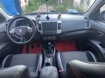 Авто Peugeot 4007 2010 № 8649490