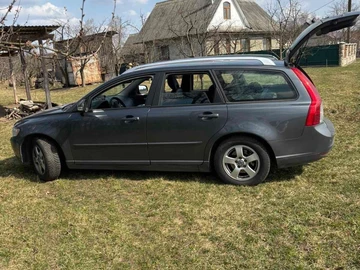 Авто Volvo V50 2011 № 8649692