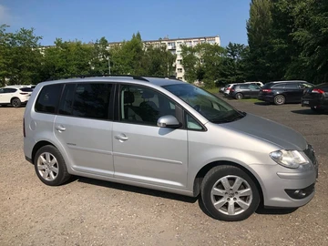 Авто Volkswagen Touran 2008 № 8649695