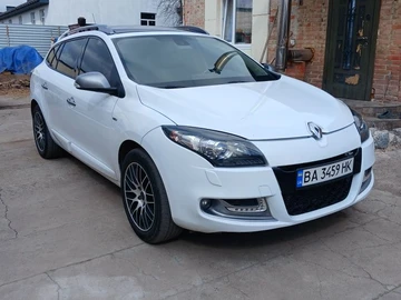 Авто Renault Megane 2012 № 8650006