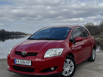 Авто Toyota Auris 2005 № 8650086