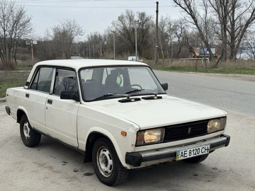 Авто ВАЗ 2105 1993 № 8650103