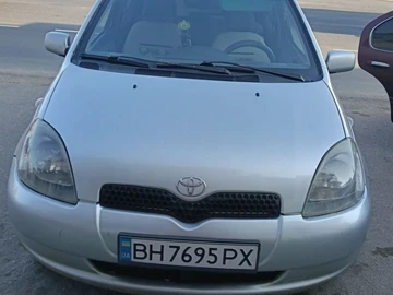 Авто Toyota Yaris 2000 № 8650214
