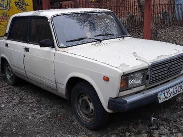 Авто ВАЗ 2107 1986 № 8650222