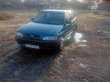Авто Ford Escort 1991 № 8650479