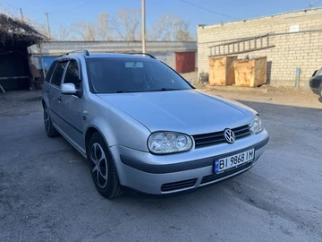 Авто Volkswagen Golf 2001 № 8650492