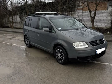 Авто Volkswagen Touran 2004 № 8651290