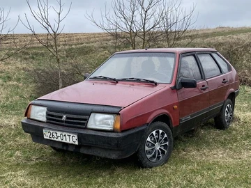 Авто ВАЗ 2109 1992 № 8651312