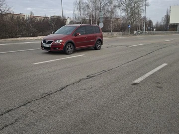 Авто Volkswagen Touran 2007 № 8651351