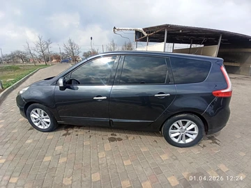 Авто Renault Grand Scenic 2010 № 8651753