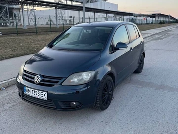 Авто Volkswagen Golf Plus 2006 № 8652155