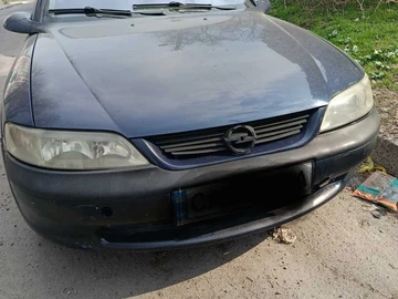 Авто Opel Vectra 1996 № 8652240