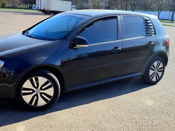 Авто Volkswagen Golf 2005 № 8652253