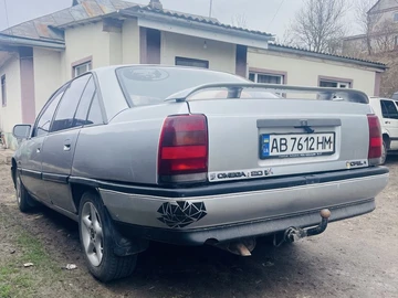 Авто Opel Omega 1988 № 8652294