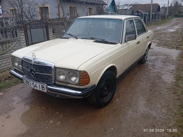 Авто Mercedes W123 1987 № 8652599
