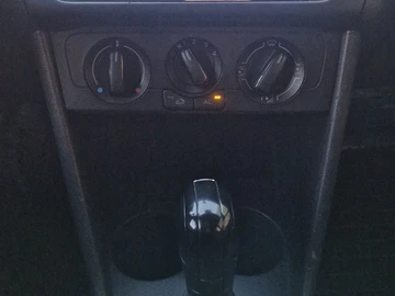 Авто Volkswagen Polo 2011 № 8652852