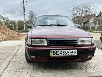 Авто Opel Vectra 1990 № 8652886