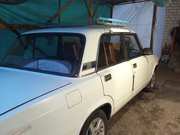 Авто ВАЗ 2107 1994 № 8652911