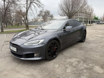 Авто Tesla Model S 2020 № 8653286