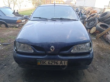 Авто Renault Megane 1995 № 8653661