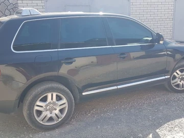 Авто Volkswagen Touareg 2005 № 8653938