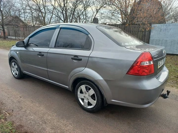 Авто Chevrolet Aveo 2007 № 8653947