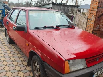 Авто ВАЗ 21099 1993 № 8653950